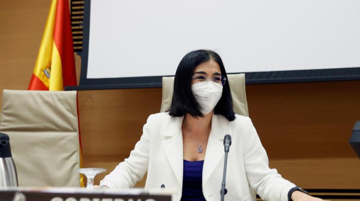 La ministra de Sanidad, Carolina Darias, este jueves en el Congreso