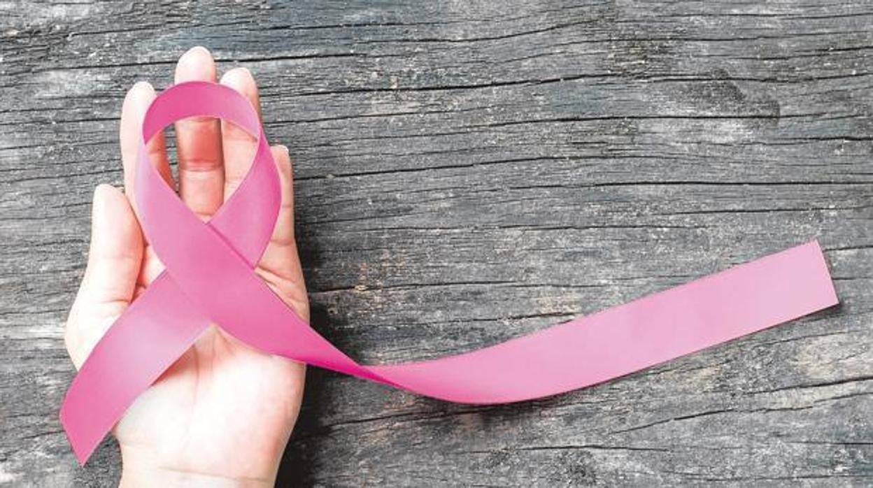 El lazo rosa, símbolo contra el cáncer de mama
