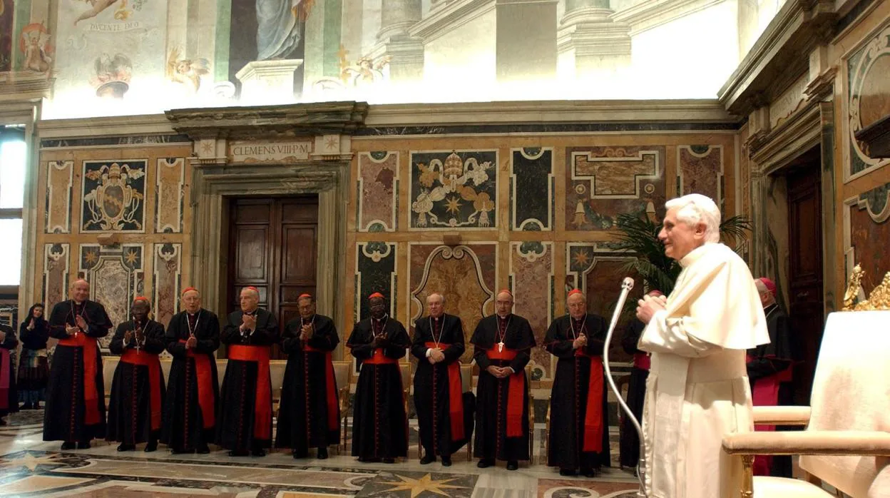 Benedicto XVI estuvo durante casi 24 años al frente de la Congregación para la Doctrina de la Fe EFE