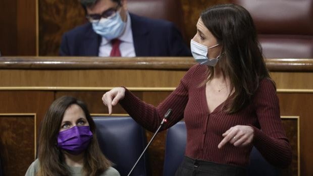 Montero ignora al activismo clásico del 8-M y dice que las leyes 'Trans' y 'sí es sí' son «de las más valoradas»