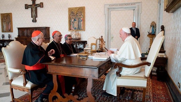 La cúpula de la Conferencia Episcopal se reúne en el Vaticano con el Papa para informarle de sus investigaciones sobre los abusos