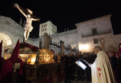 La Real Hermandad del Santísimo Cristo de las Injurias