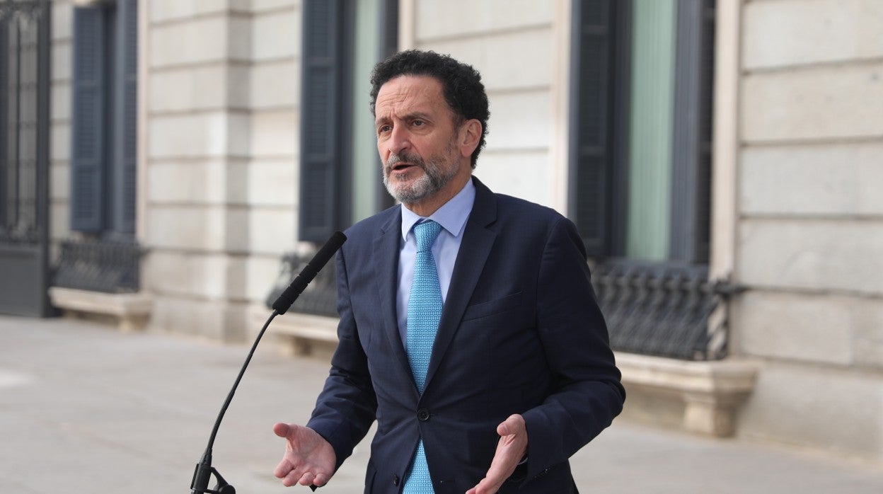 El portavoz de Ciudadanos, Edmundo Bal, este jueves, en el patio del Congreso de los Diputados