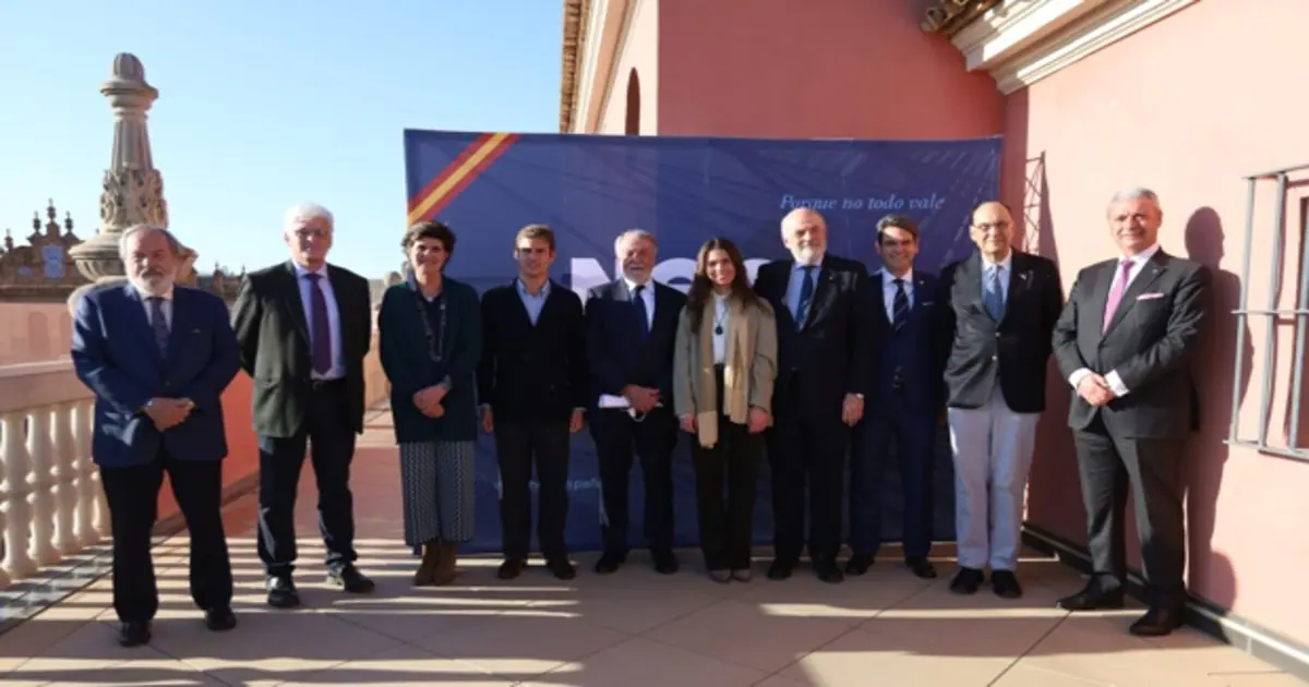 El equipo de NEOS que ha participado en la presentación en Sevilla