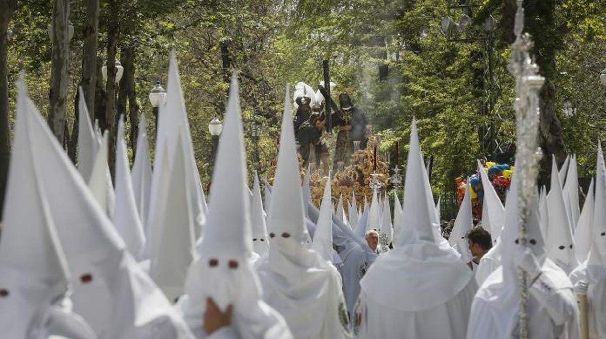 Tiempo estable en Sevilla durante las procesiones por el Domingo de Ramos