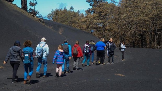 La Palma 'abre' el volcán por Semana Santa