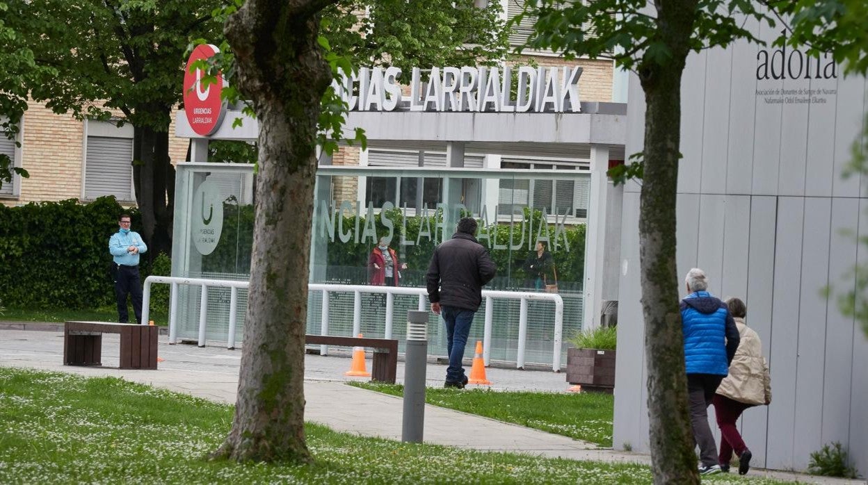 Acceso del servicio de Urgencias del Complejo Hospitalario de Navarra en Pamplona