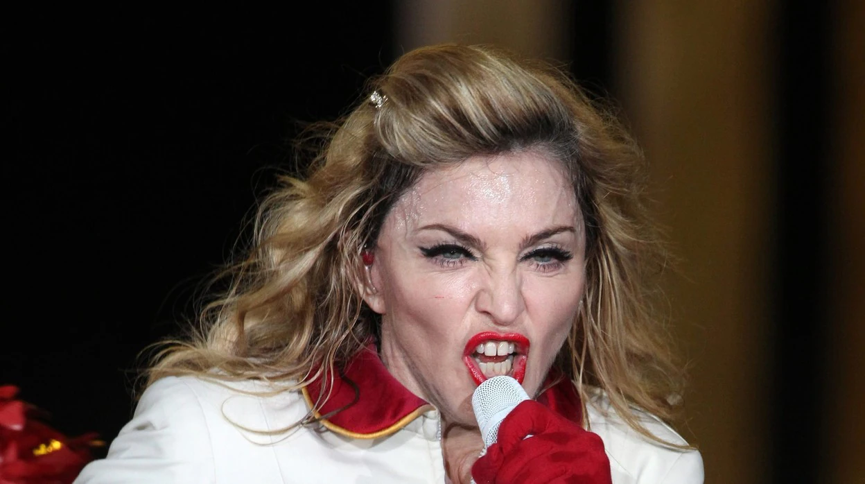 Madonna pide audiencia al Papa: «Me han excomulgado tres veces, pero soy una buena católica»