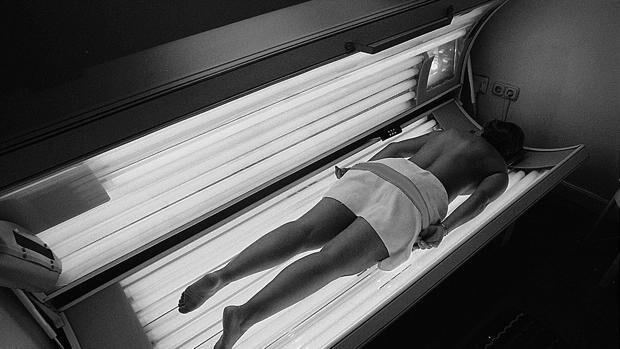 La prohibición de los soláriums en Inglaterra salvaría cientos de vidas por cáncer de piel, según un estudio
