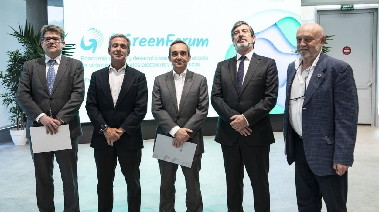 De izda a dcha, Fernando Gil, Alfredo Gosálvez de la Macorra, Ismael Aznar, Luis Moreno y Ángel Fernández Homar.