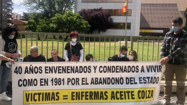 Las víctimas de la colza inician una huelga de hambre tras ser «ignoradas» por el Gobierno