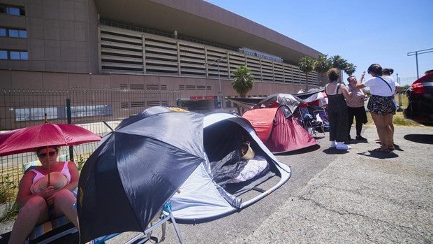 Noches a 32 ºC y días a 44: los récords que va a dejar el mercurio al menos hasta el martes