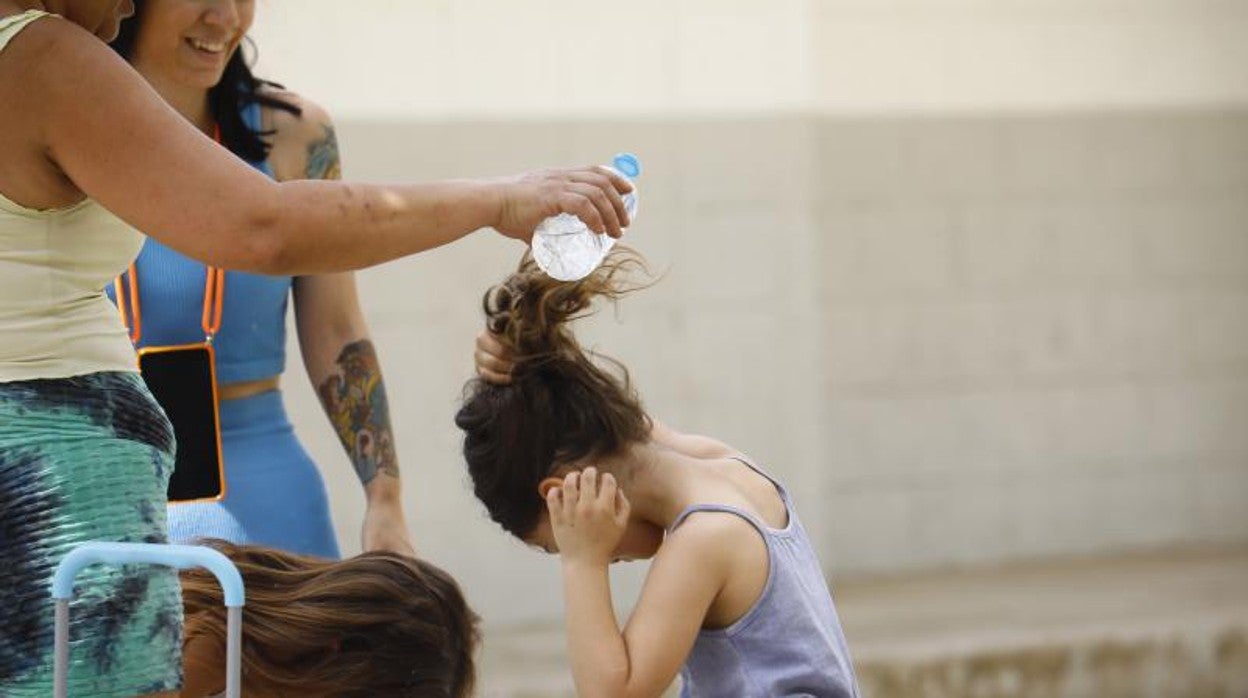 Menores a la salida de un centro en Andalucía