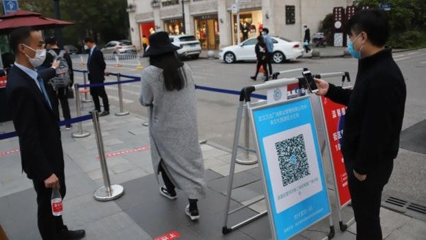 El régimen chino usa los códigos de salud QR para impedir protestas ciudadanas