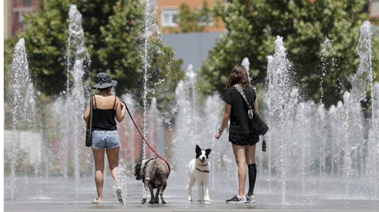 La ola de calor dice adiós aunque Aragón, Navarra y La Rioja tienen este sábado aviso rojo con temperaturas que superarán los 42ºC