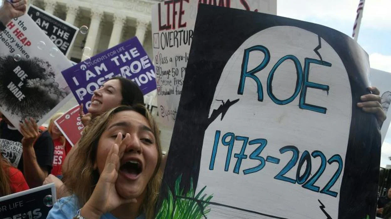Manifestantes en contra del aborto en Washington tras anunciarse la decisión del Supremo