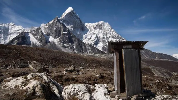 Nepal trasladará el campamento base del Everest por el deshielo de un glaciar