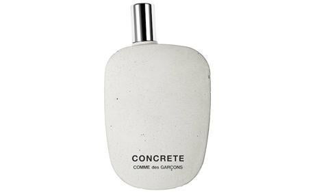 El frasco de Concrete es de hormigón.