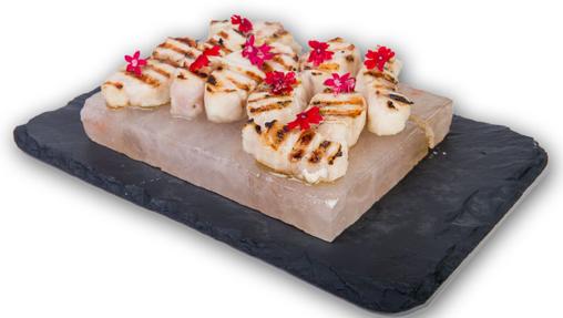 Carne de Cocodrilo cortada en pequeñas raciones