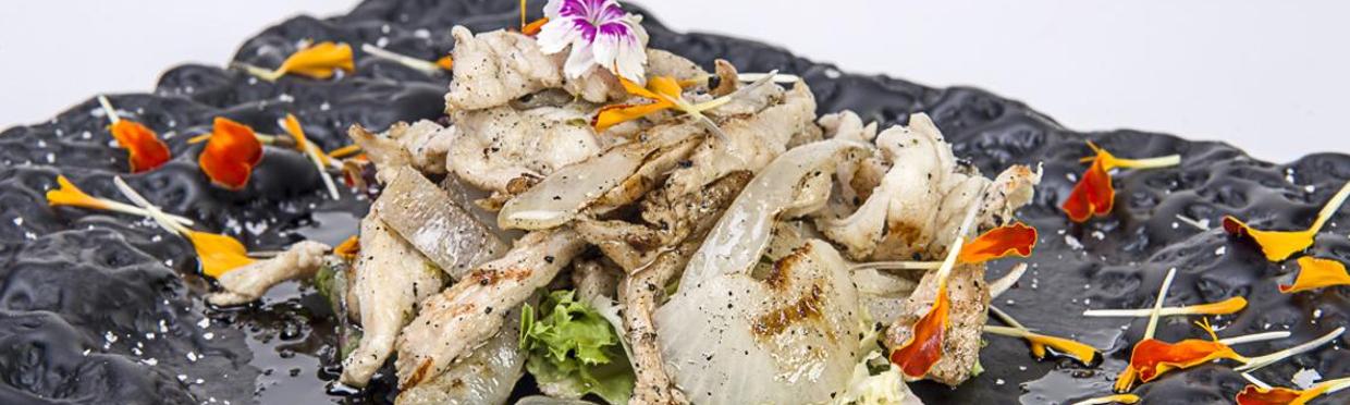 Plato de pitón troceada