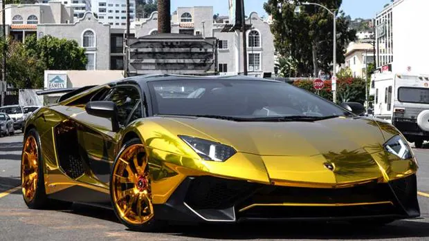 Así es el Lamborghini de oro de Chris Brown