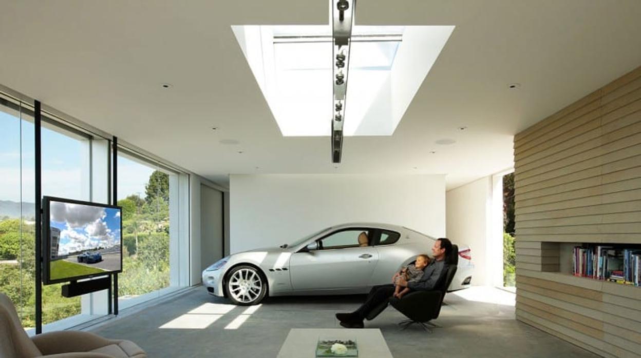 Este coche duerme en su propio apartamento con vistas