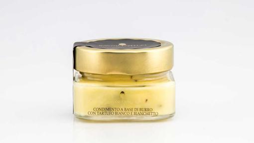Mantequilla con trufa blanca y Bianchetto de la casa toscana Savini