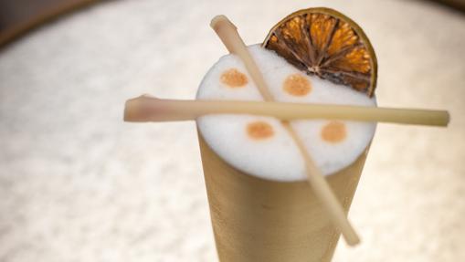 Uno de los cócteles de Hotel Emperados