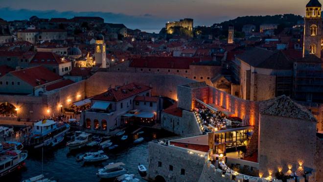 Fachada del restaurante 360