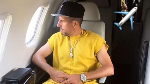 El deportista colgó esta fotografía en su en su avión privado