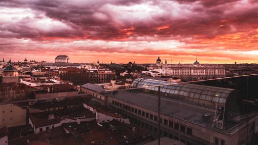 Vistas al Palacio Real desde la terraza Ginkgo Restaurante &amp; Sky Bar