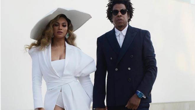 Jay-Z posa con su reloj de 2,25 millones de euros