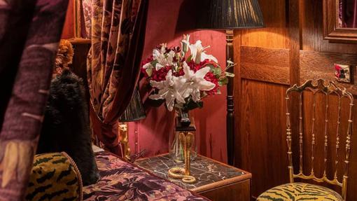 El burdeos, los marrones y la madera