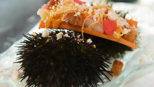 Tapa de Cangrejo real con brioche, kimchee y mantequilla tostada