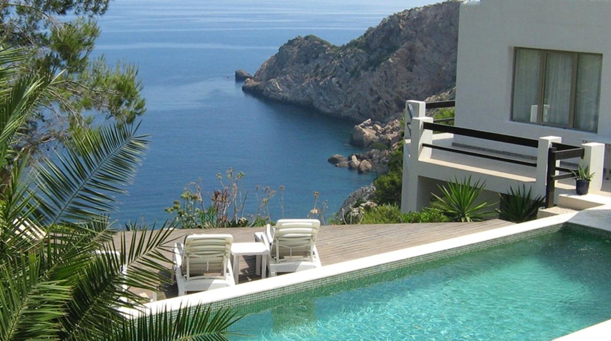 Los propietarios son británicos y quieren garantizar el mantenimiento de su casa