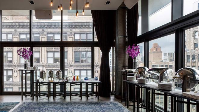 Uno de los espacios del hotel Royalton Park Avenue