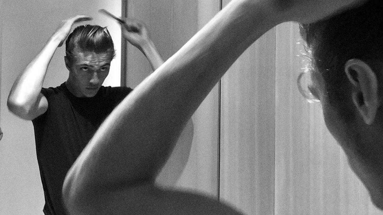 Trucos para cortarte el pelo en casa y que no sea un desastre