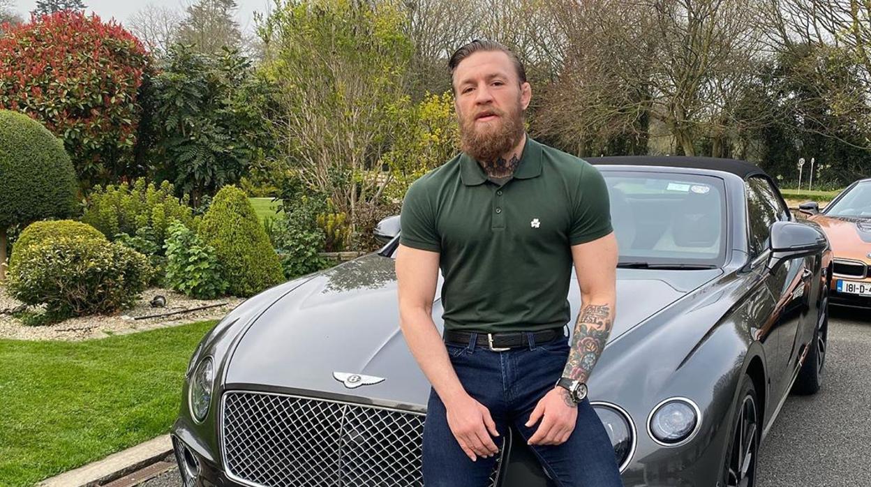 Conor McGregor es un apasionado de los coches y relojes