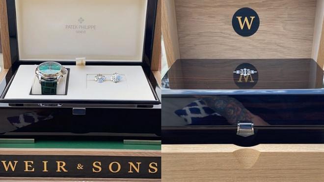 Los propietarios de la joyería le obsequiaron con unos gemelos de plata