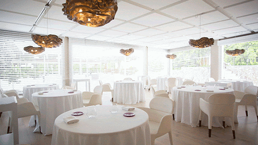 Sala del restaurante Beat en Calpe