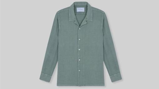 Camisa de lino verde oliva, de Maour Studio (69,90€)