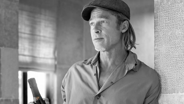 Brad Pitt y Angelina Jolie lanzan un champán juntos a 330 euros la botella