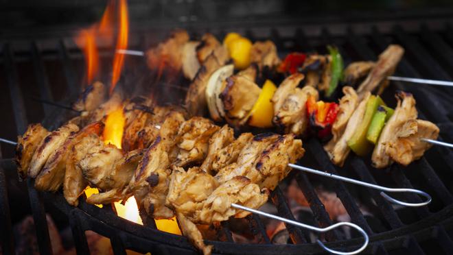 Parece carne de pollo, pero es un producto vegetal de Heura elaborado con soja.