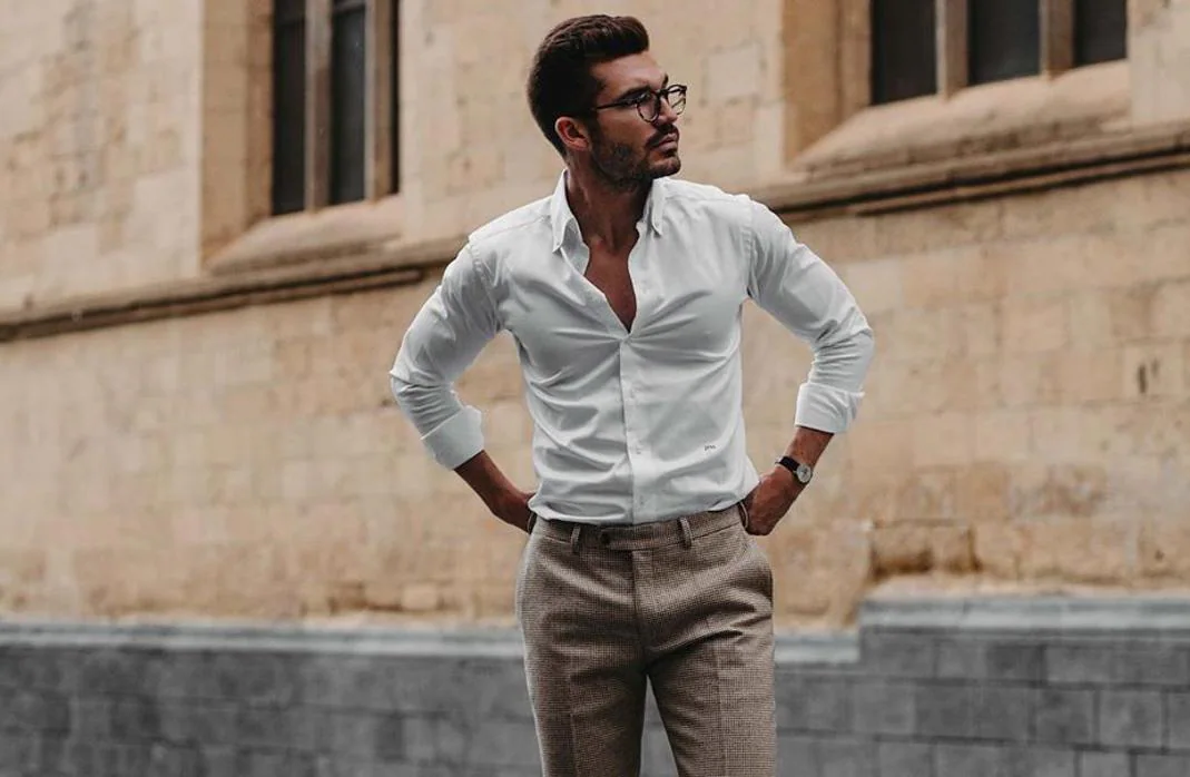 El pantalón blanco según ellos: guía práctica para llevarlo en verano