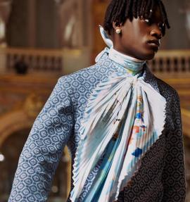 El pañuelo como complemento indispensable