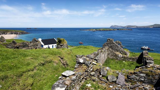 La isla está totalmente deshabitada, solo hay unas cabañas y una cafetería