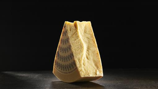 Cuña de queso Sbrinz