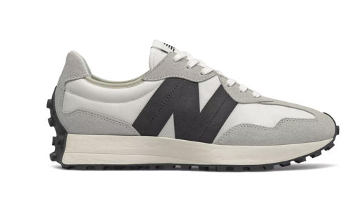 New Balance 327. Precio: 90 euros