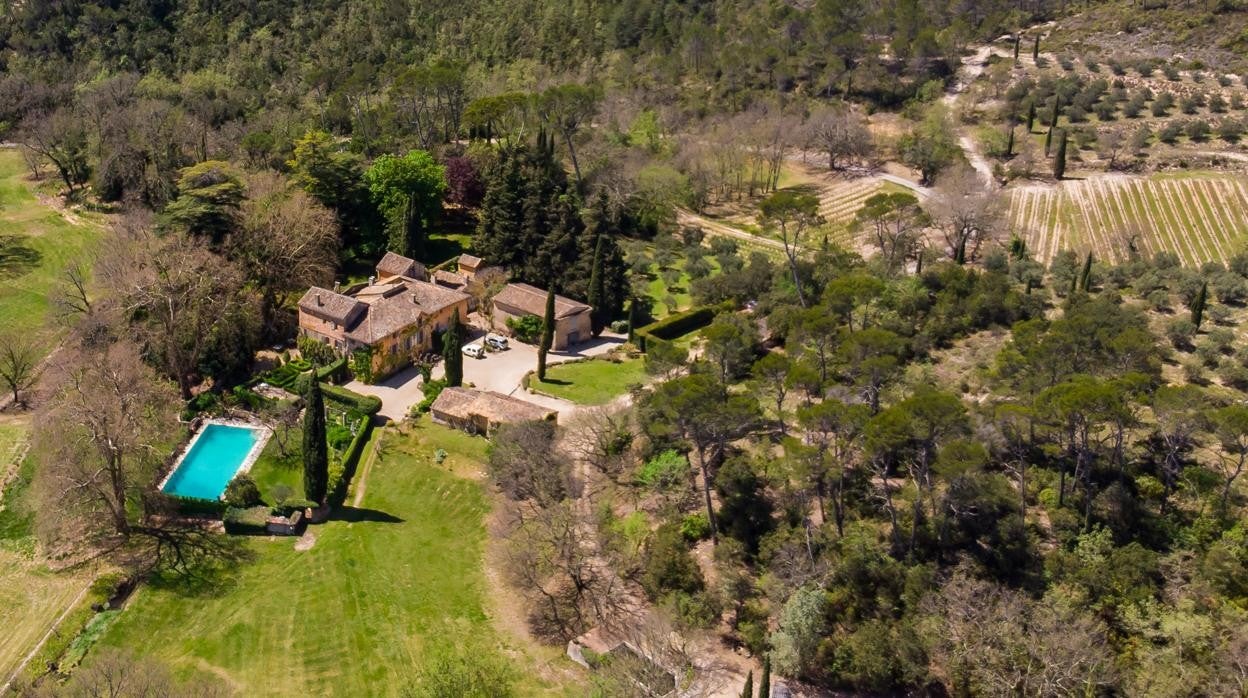 Todo lo que tienes que saber de la casa de la Provenza que ha cautivado a George Clooney