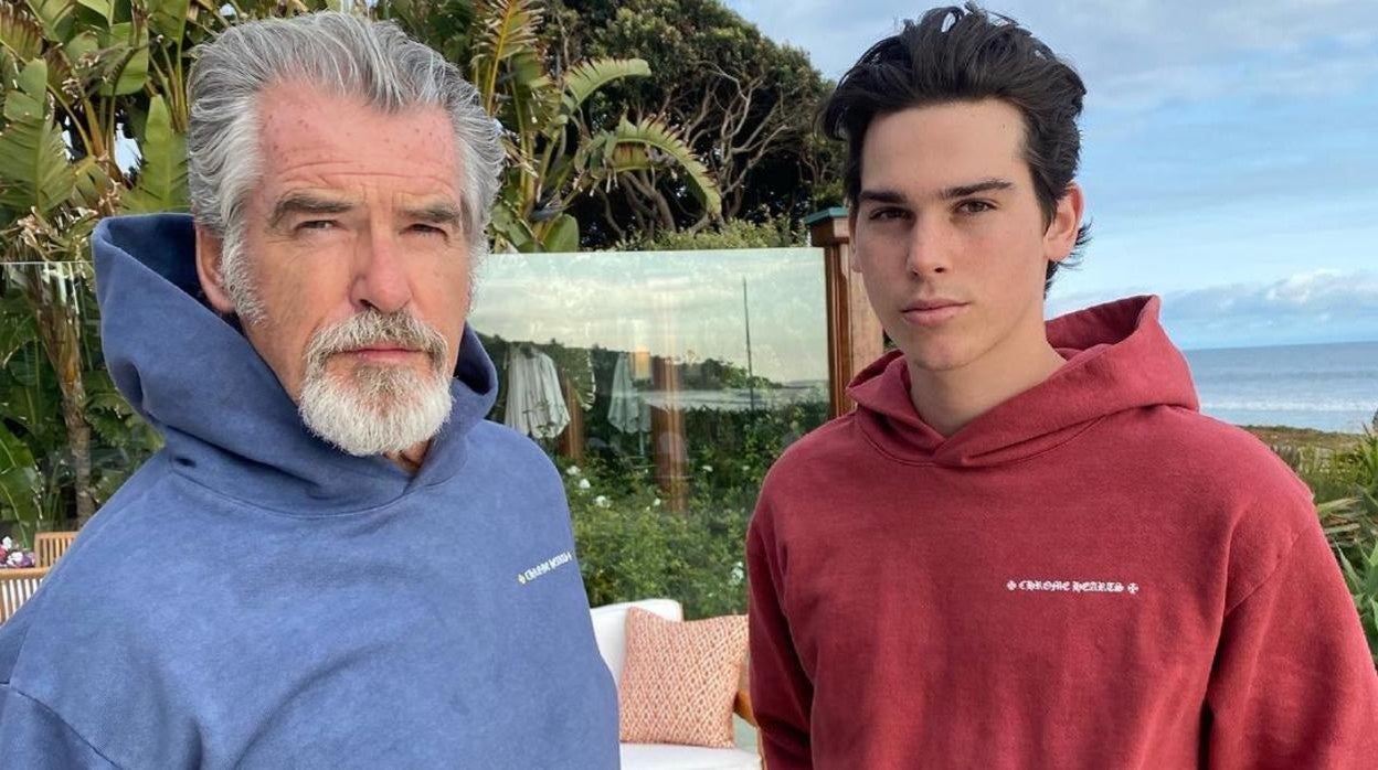 El chándal que ha unido a Pierce Brosnan y su hijo con el cantante Drake